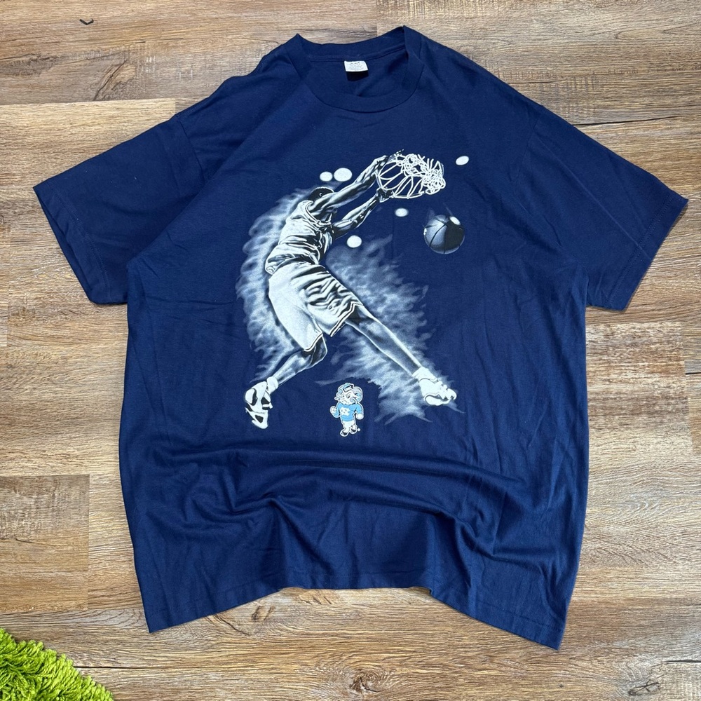 UNC University of North Carolina Basketball NCAA T Shirt